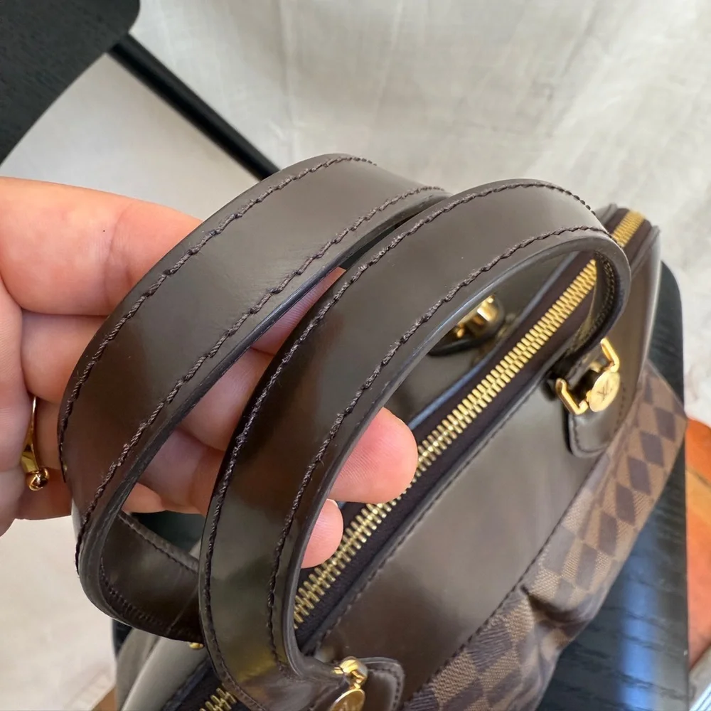 Louis Vuitton Salvi Damier bag